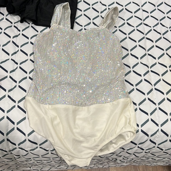 Revolution dance outfit , worn once - Picture 2 of 6